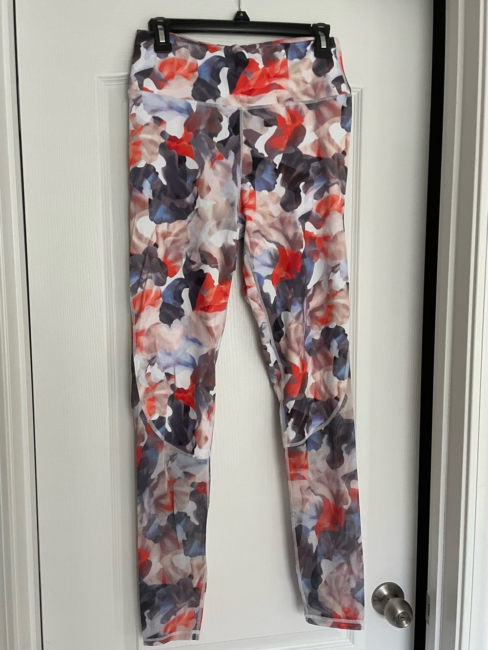 Fabletics Multicolor Floral Leggings size M